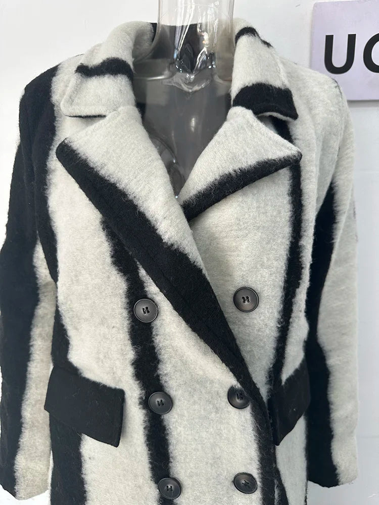 Vintage Black White Color Block Striped Thick Warm Woolen Coat