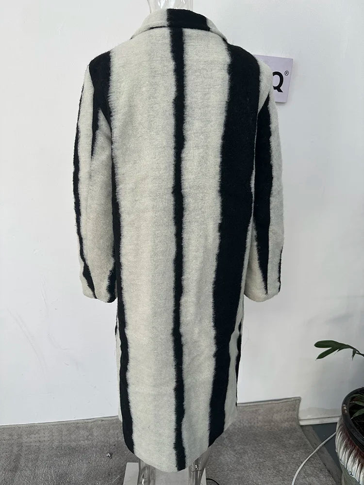 Vintage Black White Color Block Striped Thick Warm Woolen Coat