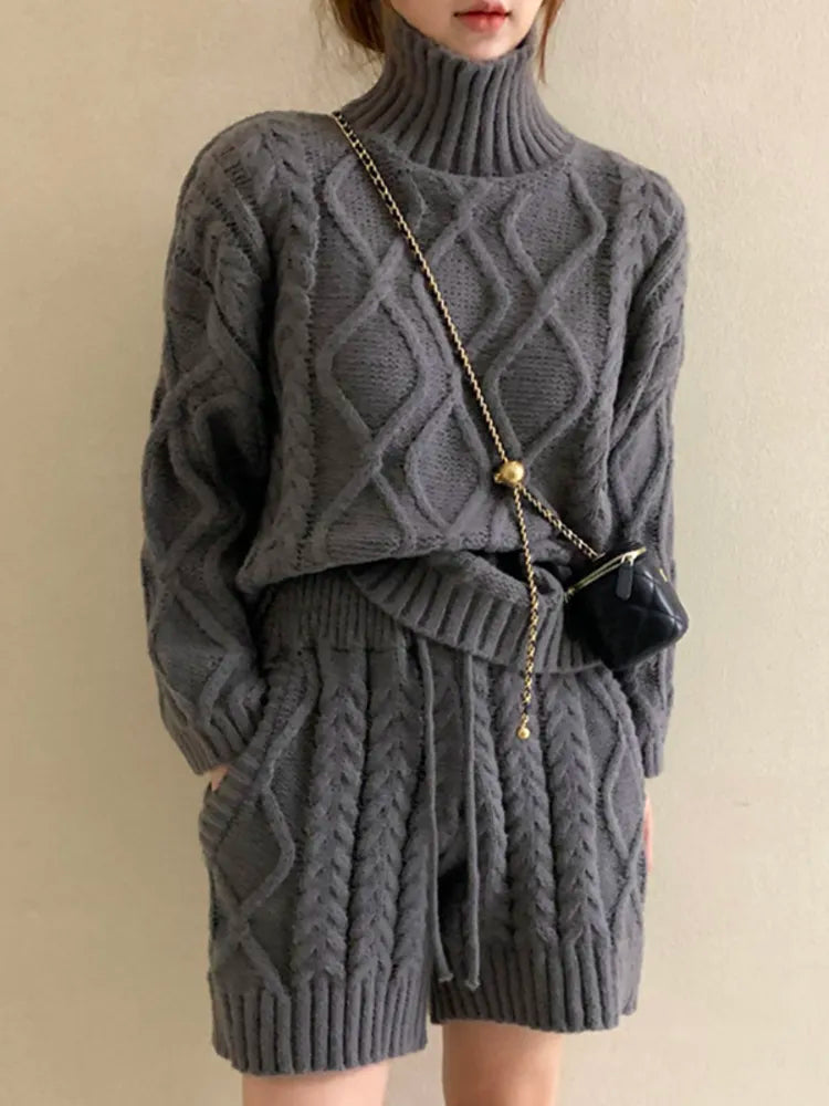 [EWQ] Women Turtleneck Solid Plaid Sweater+Waist Elastic Twists Knit Shorts 2023 Autumn Winter New Casual 2 Piece Set 16U3937