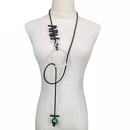 Luxury Necklace Long Chain Women Pendant Necklaces with Green Pearl accent