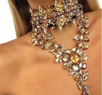 Fashion Chunky Gem Crystal Flower Statement Unique Starburst Pendant Rhinestone Choker Collar Necklace